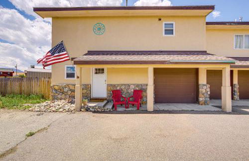 Hike, Ski and Explore Townhome with Yard in Fraser! - Foto 32