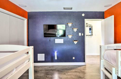 Movie Room and Private Pool Richardson Retreat - Foto 27