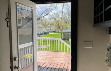 CRAFTSMAN'S MAIN FLOOR with huge DECK! - Foto 31