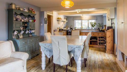 Contact for Mon-fri deals - Foto 2