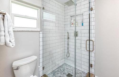 Modern Home, Heated Pool, Close to Beaches! - Foto 5