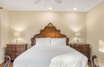 Private Estate w Pool Hot Tub Fire Pit Near Encinitas The Ranch by AvantStay - Foto 25