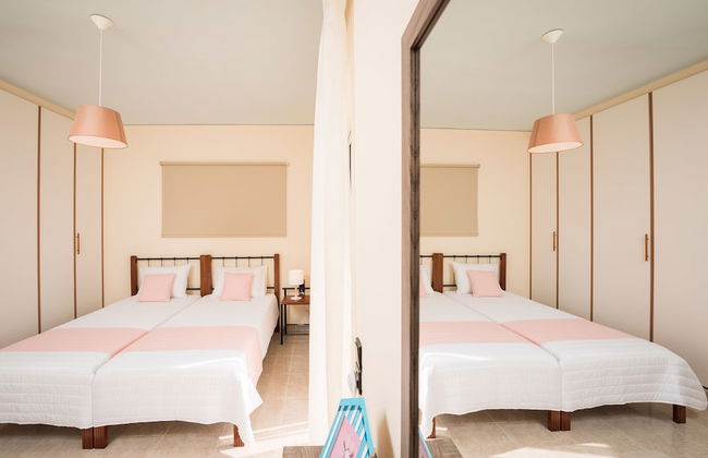 Steps to the Beach Spacious Home-Parking - Foto 4