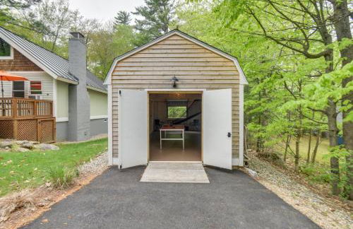 Cozy Tuftonboro Home with Deck - Walk to Beaches! - Foto 23