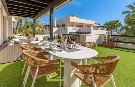 VACATION MARBELLA I Private HEATED Swimming pool, Walking distance to Puerto Banus, Security 24-7, BBQ, WiFi - Photo 45