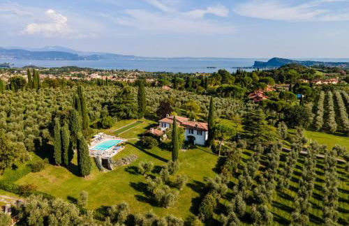 PODERI LA ROCCHETTA Countryside Estate on the Hills of Lake Garda - Foto 1
