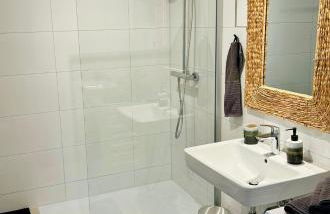 FeelsLikeHome - Wunderschöne und zentrale Wohnung mit Balkon&Parkplatz - Foto 17