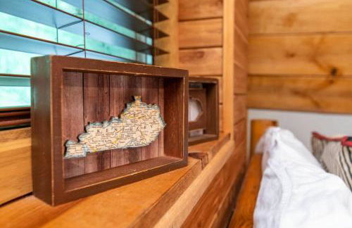 Hot Tub - Haven at the Red - Red River Gorge KY - Foto 25