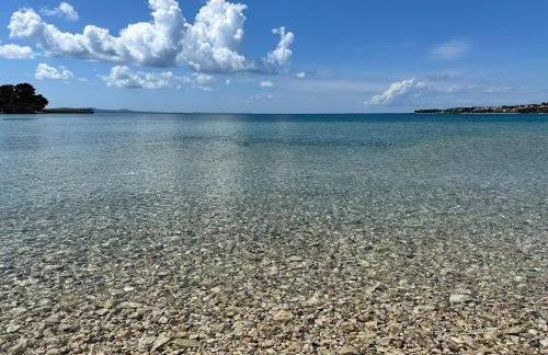 Studio Apartment near Beach Petrčane - Quiet & Central - Unit 2 - Foto 24