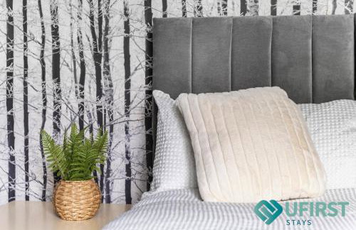 Bright 4 BR Home - Forest Fields - City Centre - Free Parking - WiFi - Close to Forest Rec - Sleeps 8 - Foto 30