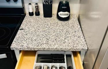 Gorgeous Condo across from Vet School - Foto 20