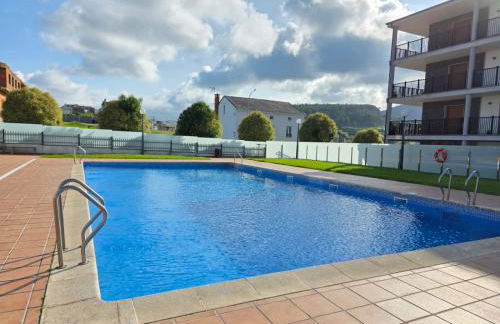 Costa Foz Apartment Playa de Llas, terraza, piscina y pista de pádel - Foto 18