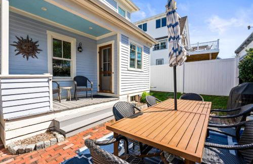 Historic Home and Cottage with Seaport View - Foto 37