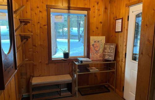 Serene and Magical Cabin w/Barrel Sauna and Fireplace - Foto 6