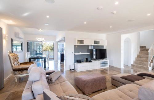 Villa Horizon Grande - Stunning Luxury villa great location sleeps 16 - Foto 25