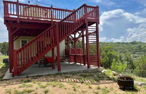 Entire 2br 2ba hilltop view home Sleeps 8 pets 4 acres Jacuzzi Central AC Kingbeds Office Free WiFi Parking Full Kitchen Refrigerator Washer Dryer Furnished Three 3 Large Sunset Dining Patios Grill Stovetop Oven Hiking Wildlife Firepit Quiet very Secluded - Foto 62