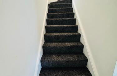 Swanky Dudley Retreat - Foto 22