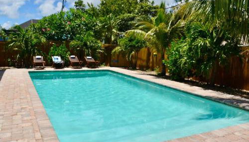 Tropical Retreat Near Beaches, Cruise Terminals - Foto 5, Garden, sunbed, Garden view