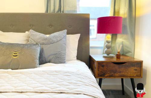 KozyGuru / Wigan / 2BR 4Beds / Newly Refurbished Stylish Holiday House / Close to Big Retail Park / UWNE034 - Foto 37