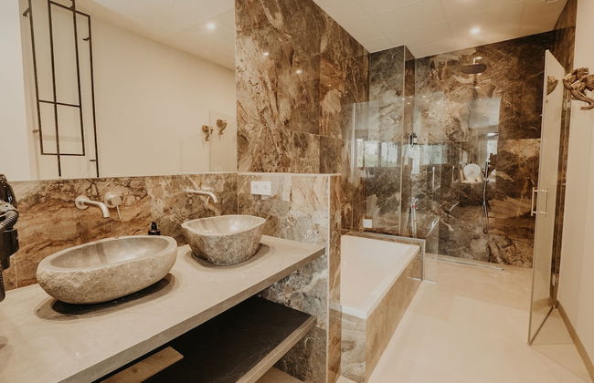 Comfy Studios Hotel - Photo 47