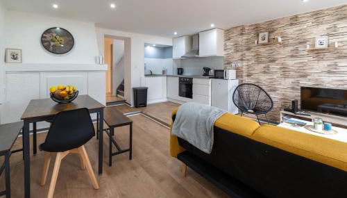 Charmante maison au calme avec terrasse & parking - Foto 4, stove, minibar