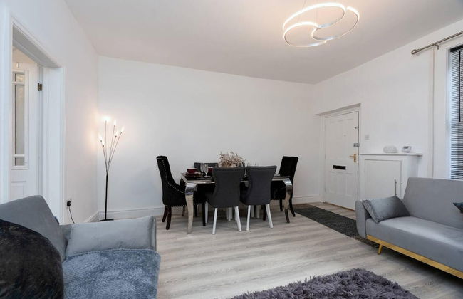 Cosy Cottage - Sleeps 6, Parking & Pet Friendly! - Foto 10