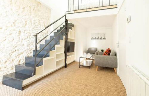 Bel appart plein sud près du centre ville - Photo 1