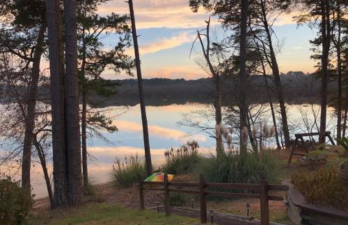 Peaceful 4 bedroom Lakehouse with no neighbors - Foto 18