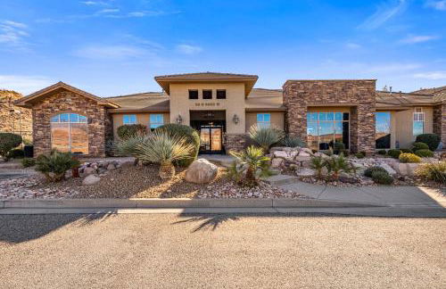 Coral Springs Resort H2 Brand New Home, Community Pool, Outdoor Fireplace, and Near Sand Hollow - Foto 15