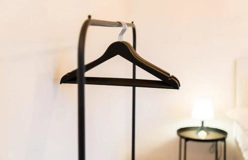 Stylish Apartment - Near City Centre - Smart TV- WIFI - Netfix - Parking - 2NT - Foto 36