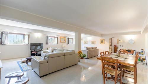 Cozy Apartment In Loc Fontanelle - Foto 3