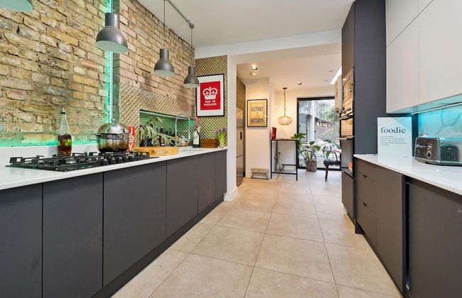 Stunning one Bedroom Flat With Large Terrace in Chiswick by Underthedoormat - Foto 16