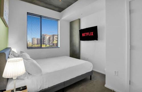 Centric 2BR In HEART of DTPHX Free Garage Parking - Foto 21