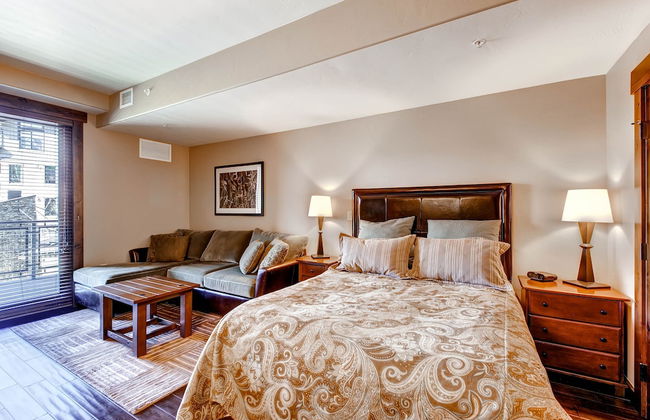 Trailhead Lodge - Photo 14