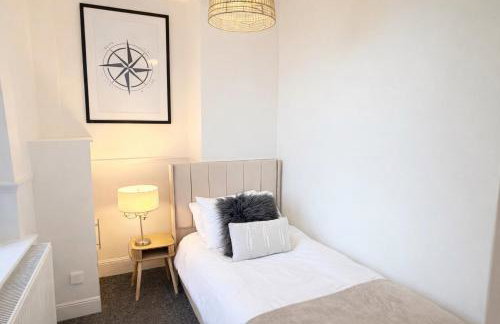 4 bedrooms 8 beds Wi-FI smart tv games room - Foto 3