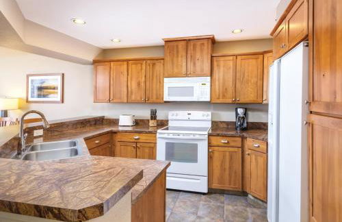 Coeur dAlene lake 2BD condo with resort amenities including indoor pool - Foto 7