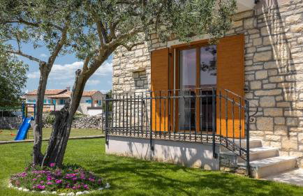 Rustic villa Marijanin Vrt with pool in Tinjan - Foto 6