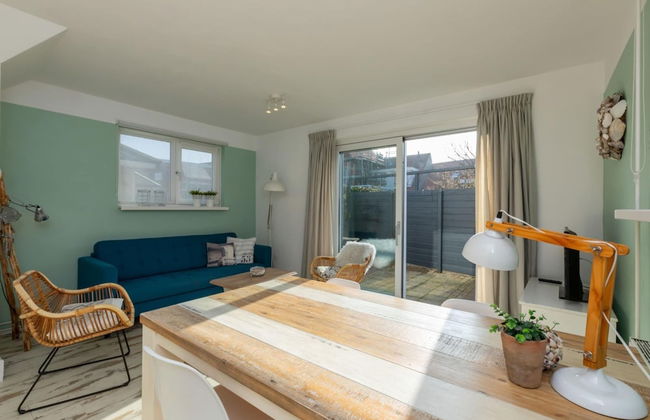 Holiday Home Near Beach With Sunny Terrace - Photo 9