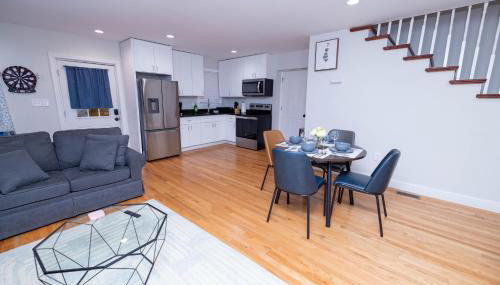 Modern Luxury Home With Fireplace & Game-Room - Foto 3