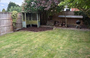 Fairfield Large 4 Bed Log Fire - Photo 14