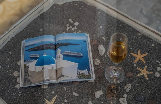 Astrea Suites Feggaropetra Cave House - Photo 39