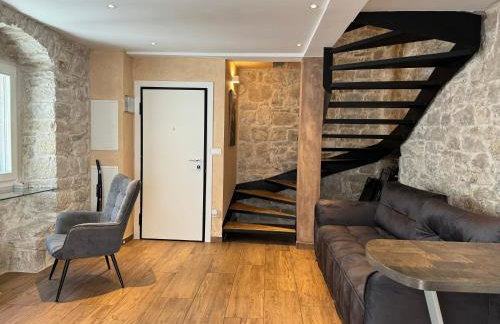 Luxury Apt Petra in 400 year old stone house 4+2 - Photo 24