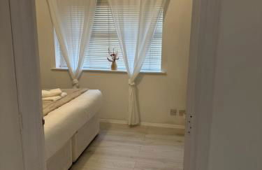 Stylish 1 Bedroom close to Tooting Bec Station - Photo 11