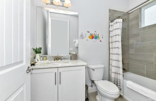 Modern Home With Private Pool Near Disney With Waterpark & Resort Access At Encore Resort - 7655Ff - Foto 18