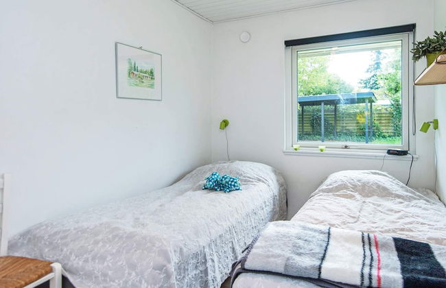 8 Person Holiday Home in Ega - Foto 4