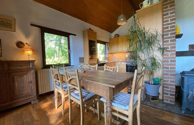 Charming Holiday Home With Garden - Photo 25