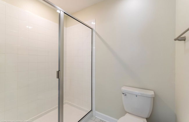 8 BR Villa With Games Room - Photo 37