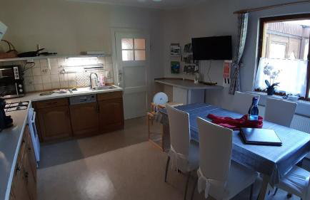 Schlossblick keine Montagewohnung - Photo 4