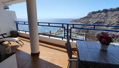 Ocean view apartment in Taurito, Mogan - Top Floor - Photo 3