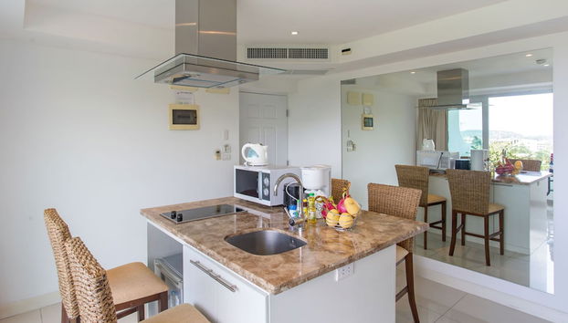 Kata Ocean View 1BR Apartment O17 - Foto 5, Cocina básica privada